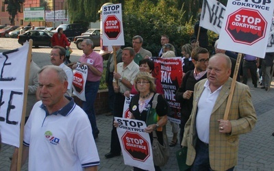 Protest przeciwko odkrywce