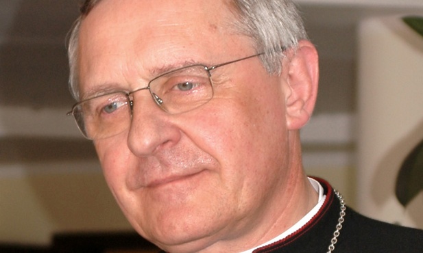 Biskup Edward Dajczak o in vitro 