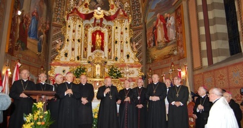 Biskupi u Gaździny Podhala