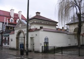 Co odkryto w krakowskiej synagodze?