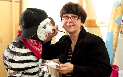  Żona Franka, mama Michała i Jacka, nauczycielka