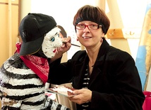  Żona Franka, mama Michała i Jacka, nauczycielka