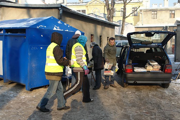 Akcja "Makulatura na misje" w Gliwicach