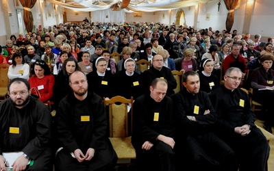 W konferencji wzięło udział niemal pół tysiąca uczestników 