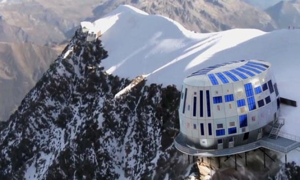 Schronisko jak statek UFO