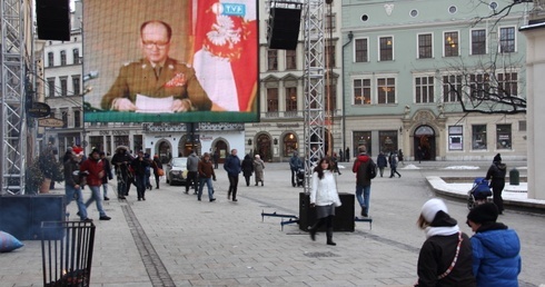Koksownik, bibuła i rozmowa