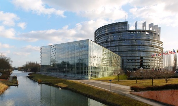 Polska pod falą krytyki