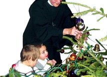  W Domu prowadzonym przez siostry zakonne, dzieci cieszą się ze świąt jak wszędzie 