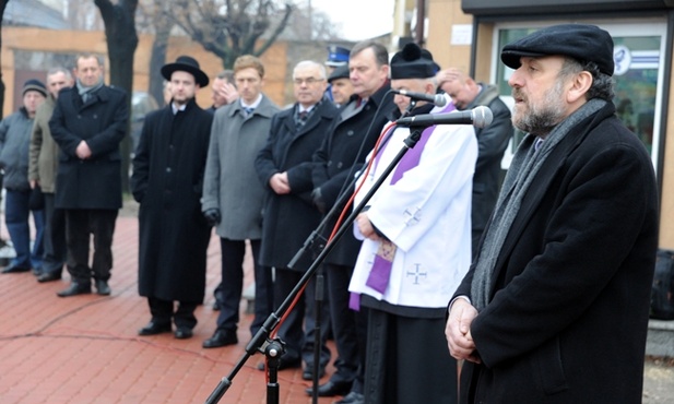 Jahwe rahi lo etsar – Pan jest moim pasterzem, nie brak mi niczego – rozpoczął modlitwę rabin Michael Szudrich