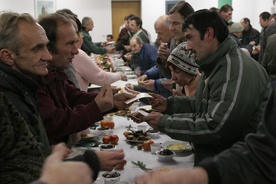 Ok. miliona ubogich na wigiliach organizowanych przez Kościół