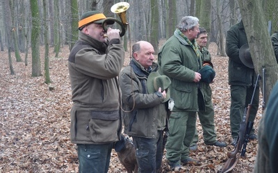 Wigilijne łowy w lesie