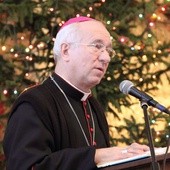 Ordynariusz łowicki bp Andrzej F. Dziuba