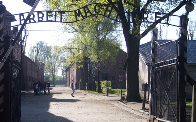 Dramatyczny apel Żyda ocalałego z Auschwitz