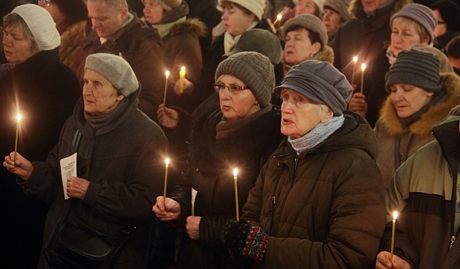 ‒ Kardynał Stefan Wyszyński ostrzegał, że we współczesnym świecie jest wielu Herodów zabijających niewinne dzieci. Trzeba modlić się o ich nawrócenie ‒ mówił ks. Ludwik Kowalski