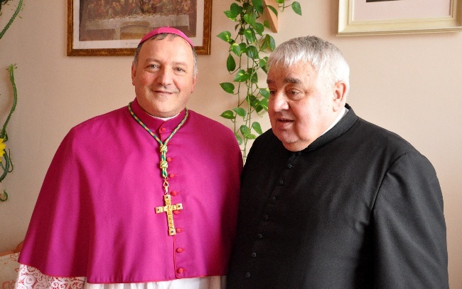 Bp Giuseppe Pellegrini gościł w Jasieniu