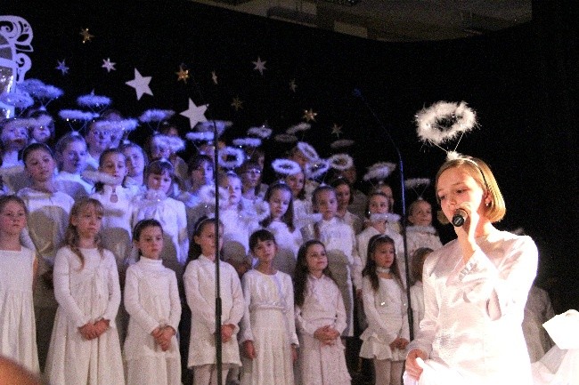 Koncert  "Ziarenek Nadziei"