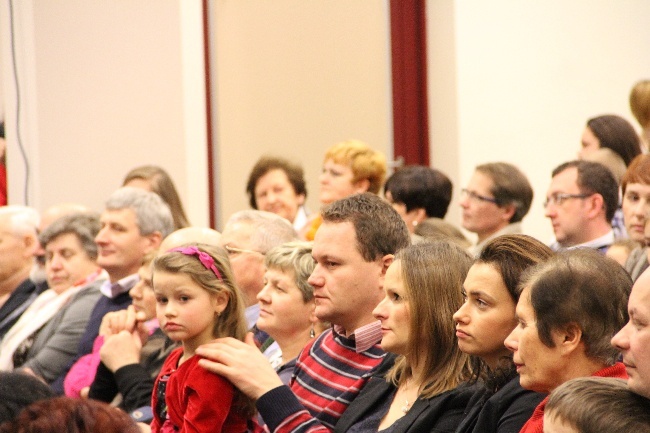 Koncert  "Ziarenek Nadziei"