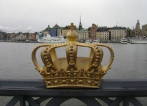 Szwedzi chcą, by król abdykował