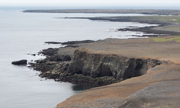Islandia: Zawaliła się jaskinia lodowa - jedna osoba zginęła, dwie zaginęły