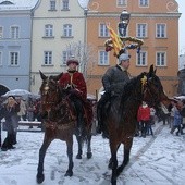 Przeszły królewskie orszaki