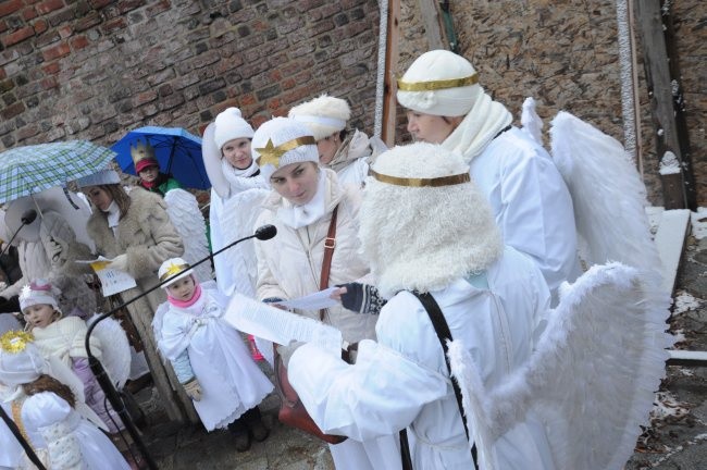 Opolanie pokłonią się Dzieciątku Jezus