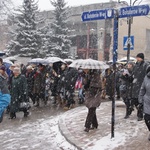 Tychy - orszak w padającym śniegu