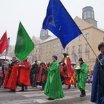 Tychy - orszak w padającym śniegu