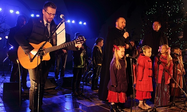 Zespół Arka Noego wykonał tradycyjne kolędy w aranżacji Roberta Friedricha „Litzy”