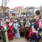 Trzej Królowie ze swą świtą