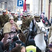  Barwny korowód do betlejemskiej szopki poprowadzili Mędrcy ze Wschodu 