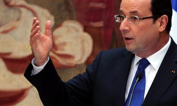 Hollande wyciąga rękę do zgody?