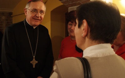 Biskup Edward Dajczak spotkał się z nauczycielami ze Słupska