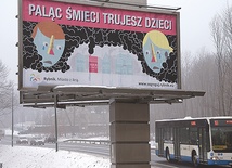  Rybnik, 9 stycznia. U wjazdu do miasta stanęło 7 billboardów z apelem do sumień