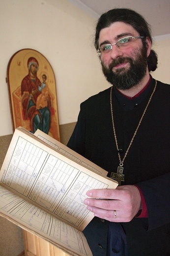 W księgach parafialnych znajdują się setki wpisów potwierdzających udzielenie sakramentów osobom z ówczesnego garnizonu radzieckiego