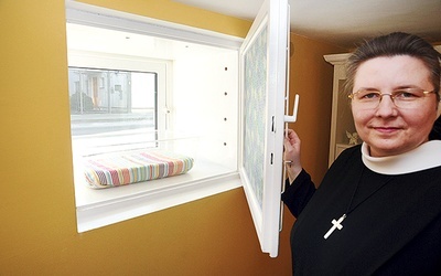  Siostra Martyna Kaczmarska cieszy się, że dzieci znalezione w oknie życia znajdą bezpieczny dom