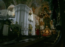 Prezbiterium krzeszowskiej bazyliki