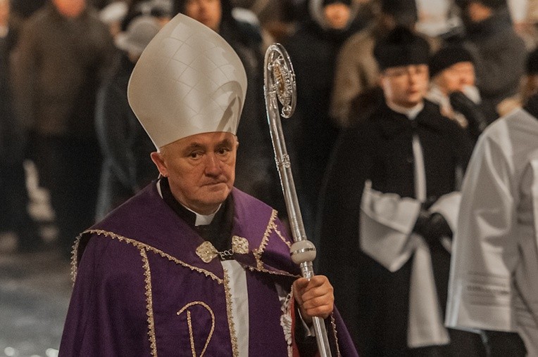 Pożegnanie Prymasa i ostatnia droga do Archikatedry.