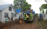 Domy dla ofiar tajfunu na Filipinach
