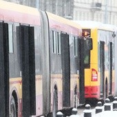 Uszkodzone autobusy, ranni pasażerowie