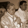 Kard. Józef Glemp w kościele parafii św. Brata Alberta w Makowie Maz. 27 maja 2008 r.