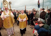  Arcybiskup Bernard Fellay, przełożony Bractwa Kapłańskiego Św. Piusa X