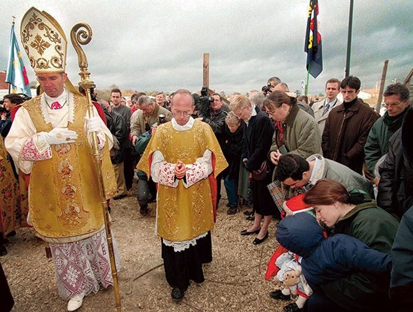  Arcybiskup Bernard Fellay, przełożony Bractwa Kapłańskiego Św. Piusa X