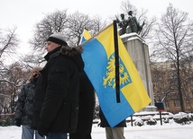 Ruszyli sprzed pomnika... Wdzięczności Armii Radzieckiej w Katowicach