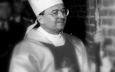 Abp Józef Życiński.