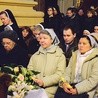  Siostry zakonne i bracia odnowili swoje śluby w lubelskiej katedrze