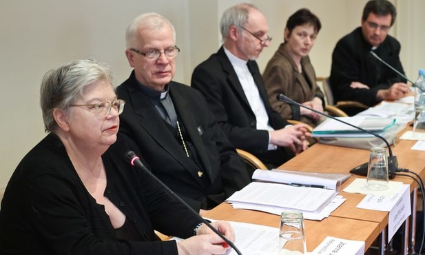 Wiara i religijność w zmieniającej się Europie...