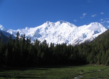 Trwa polski atak szczytowy na Nanga Parbat