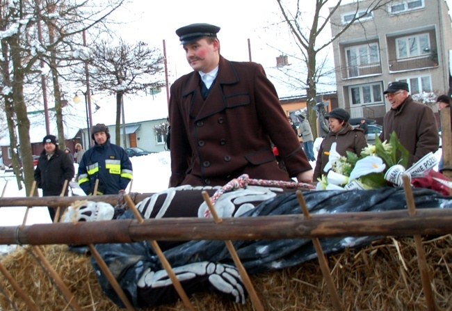 Jedlińskie Zapusty i sąd nad śmiercią