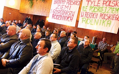 Pozytywnym elementem jest fakt jednoczenia się rolników w obronie polskiej ziemi