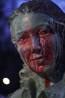 Zdewastowano pomnik „Inki”